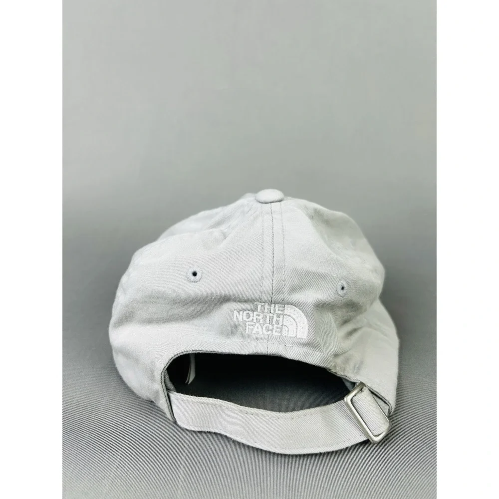 The North Face Bear Adult Light Grey‎ Adjustable Hat Strapback Cap